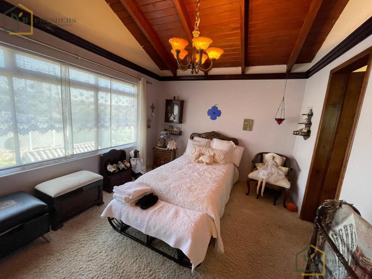 Se Vende Casa en Urbanización Privada en Cumbayá - Sector Jacaranda — imagen 2