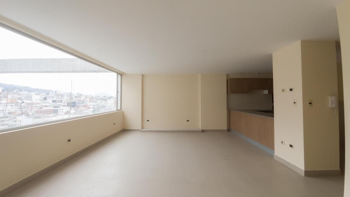 Departamento 3 Habitaciones Ubicado en La Av 10 de Agosto y Eloy Alfaro — imagen 10