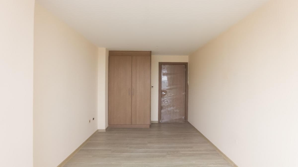 Departamento 3 Habitaciones Ubicado en La Av 10 de Agosto y Eloy Alfaro — imagen 4