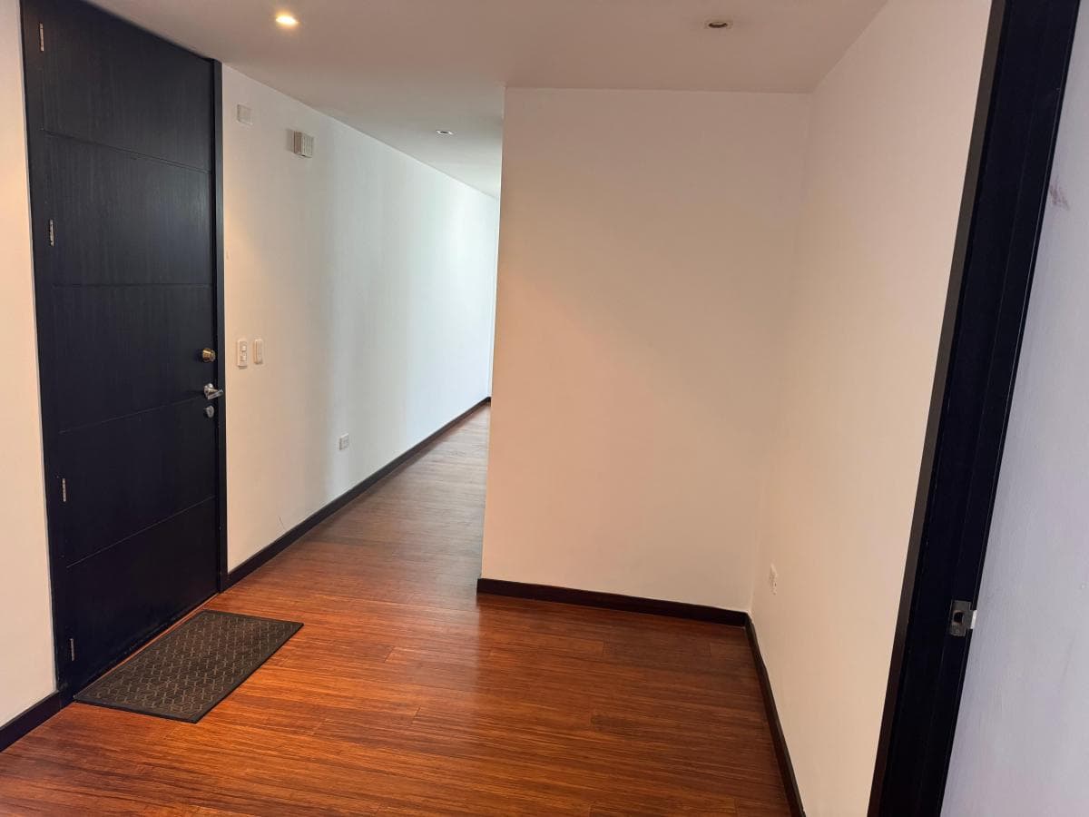 Departamento 3 Dorm. en Lomas de Monteserrin — imagen 9
