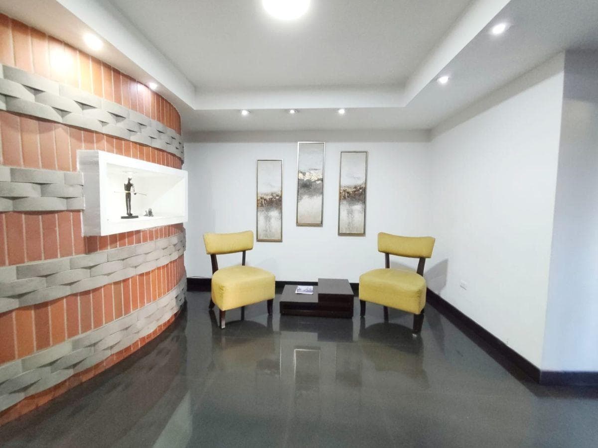 Sector Norte Departamento 2 Hab. Piso 5 Ascensor — imagen 4