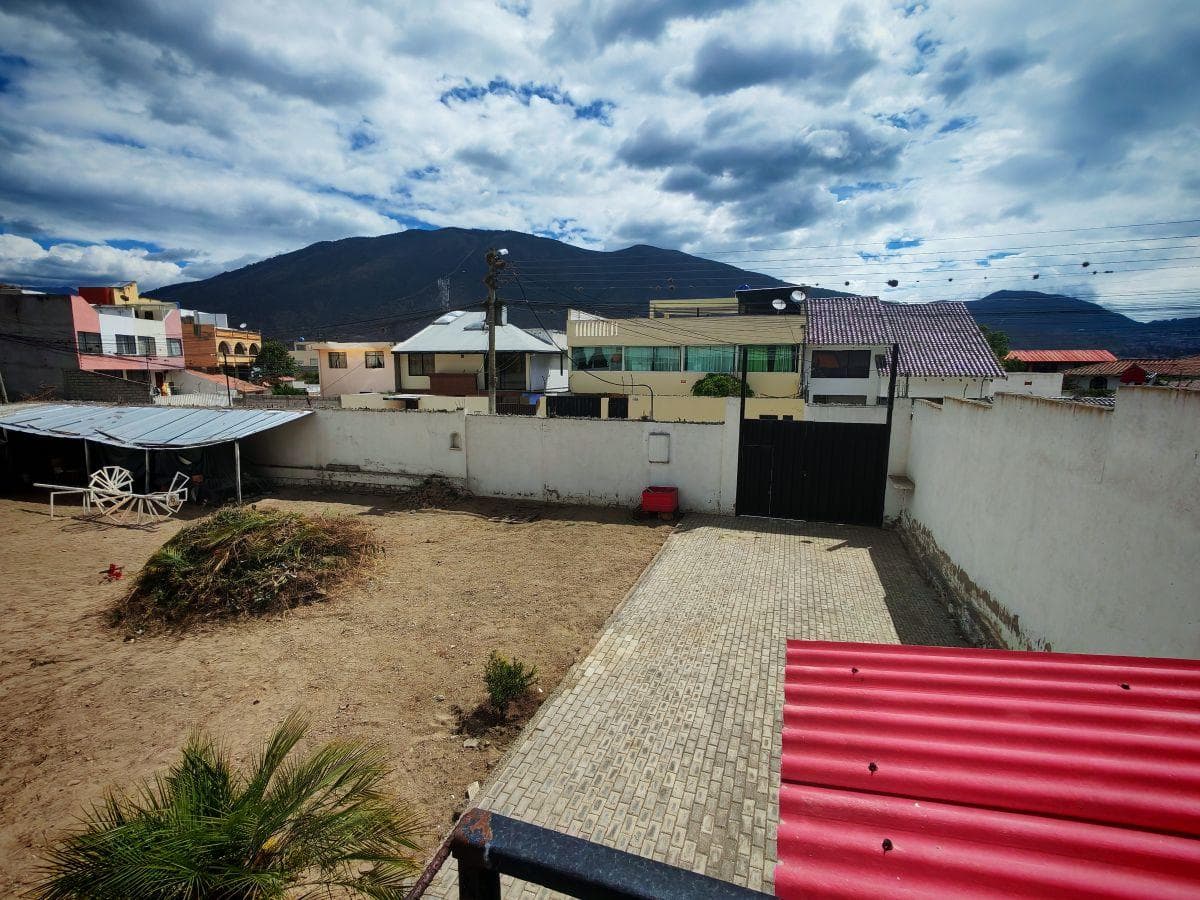 Terreno de Venta Sector Pomasqui Urbanizacion de La Liga — imagen 1