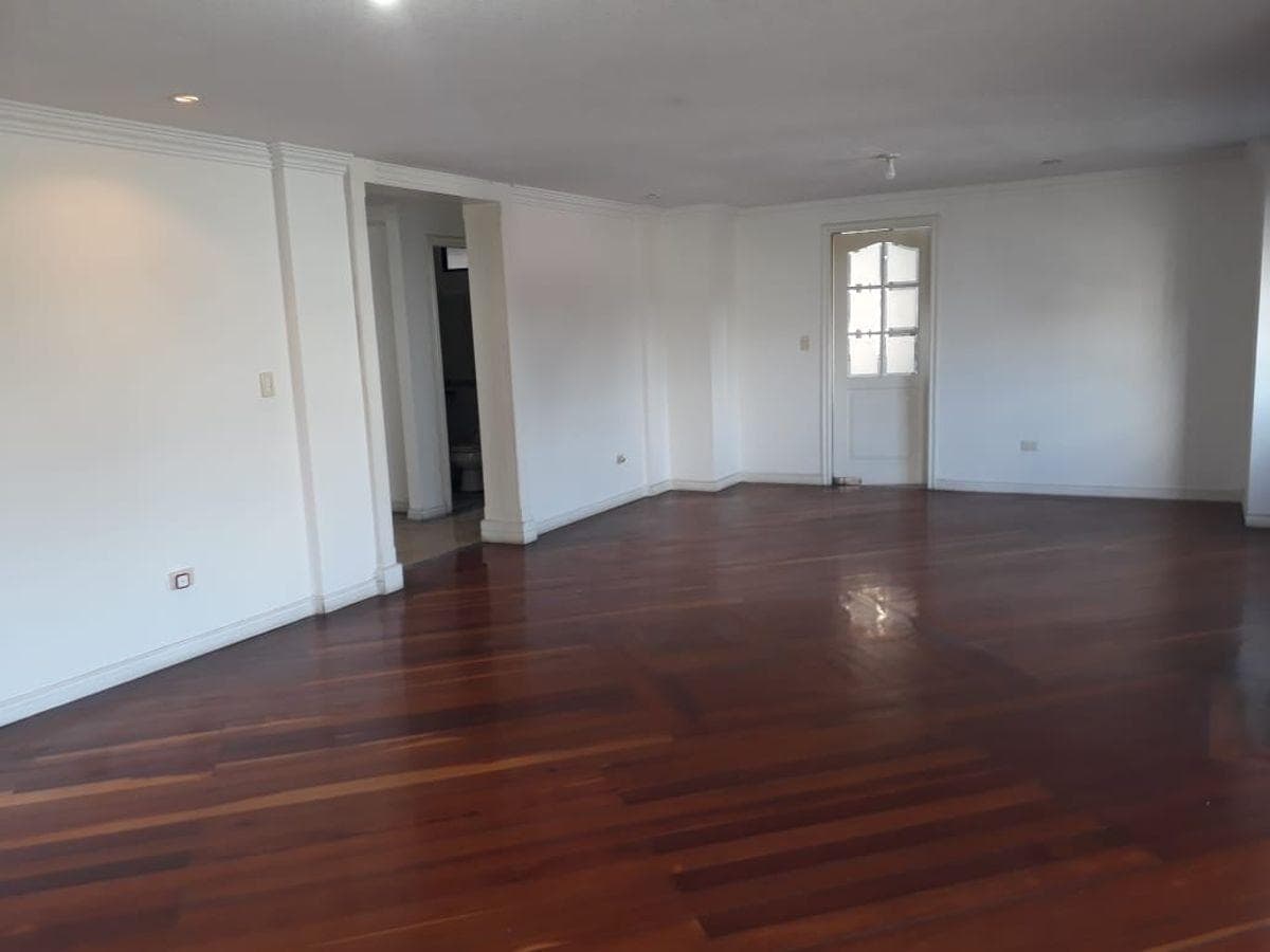 Mejoramos El Valor de Venta! Urb. El Condado, Departamento Amplio, Inversion Segura, Valorizacion — imagen 1