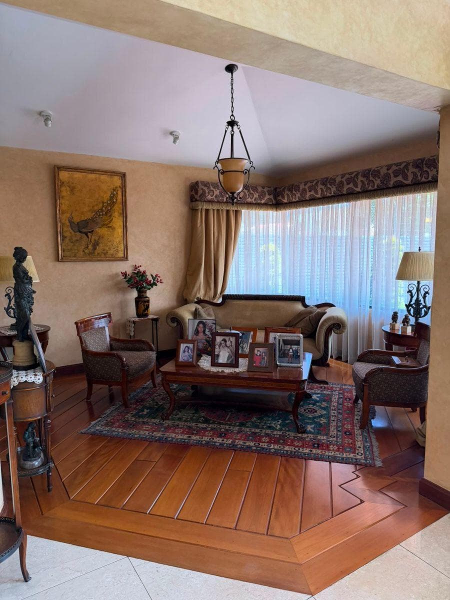 Conocoto, Hermosa Propiedad Venta, Calle Gribaldo Miño, 1560 m² Terr. 800 m² Const — imagen 7