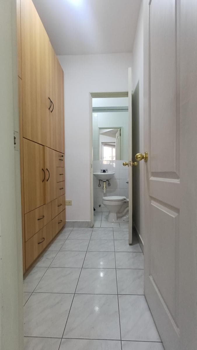 En Departamento 3 Habitaciones, Estudio, 2 Garajes, Bodega _ Conjunto Parque Real. Provincia de Pichincha — imagen 3