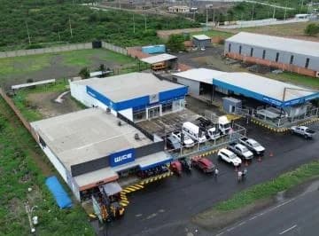 Local Comercial y Galpones de Venta en Montecristi, Manabí — imagen 4
