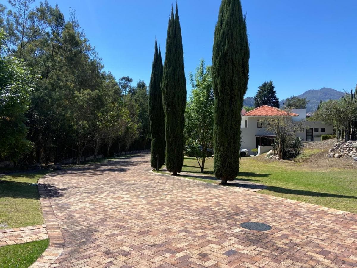 Terreno en Venta. Urbanización, Challuabamba, Azuay — imagen 10