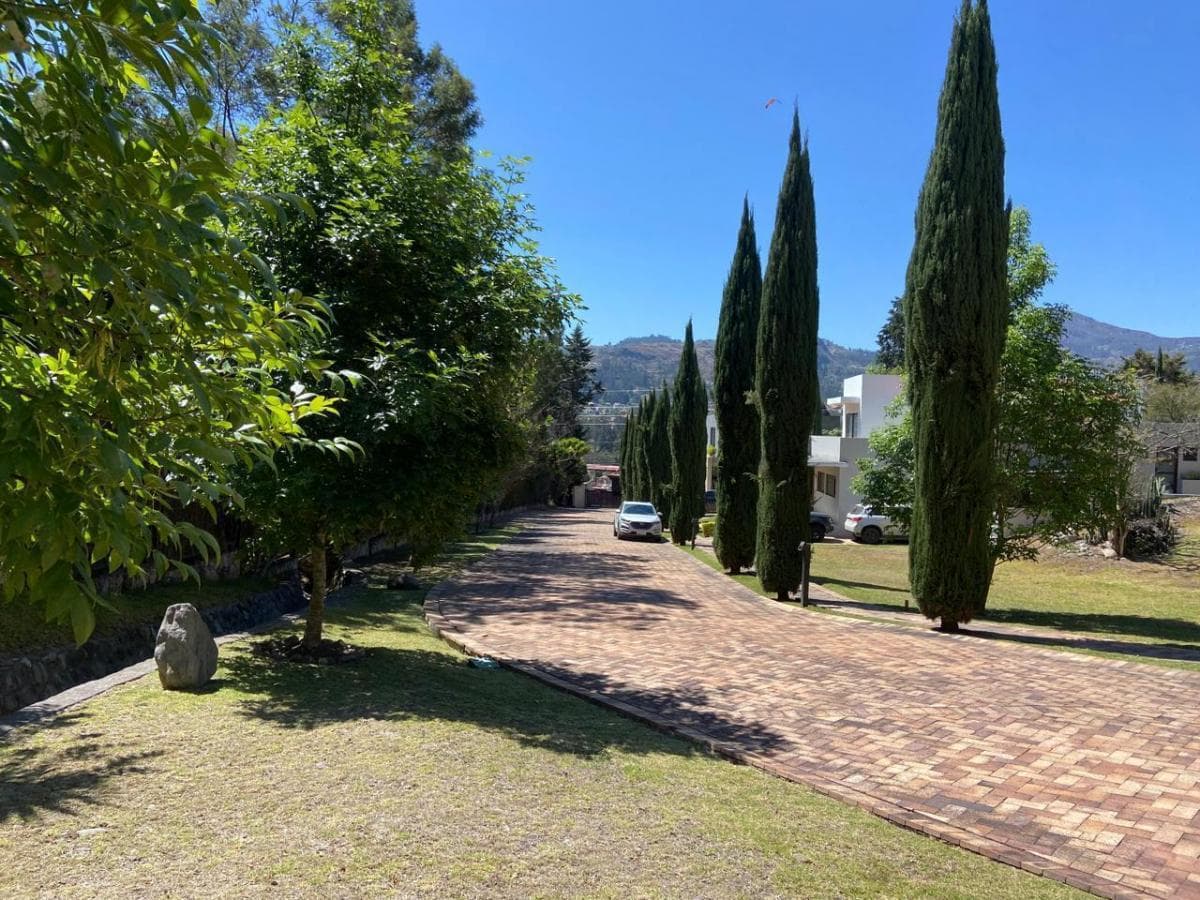 Terreno en Venta. Urbanización, Challuabamba, Azuay — imagen 8