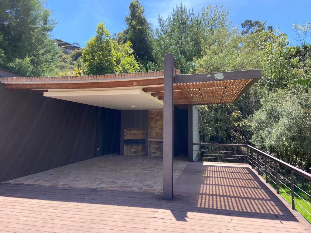 Terreno en Venta. Urbanización, Challuabamba, Azuay — imagen 4