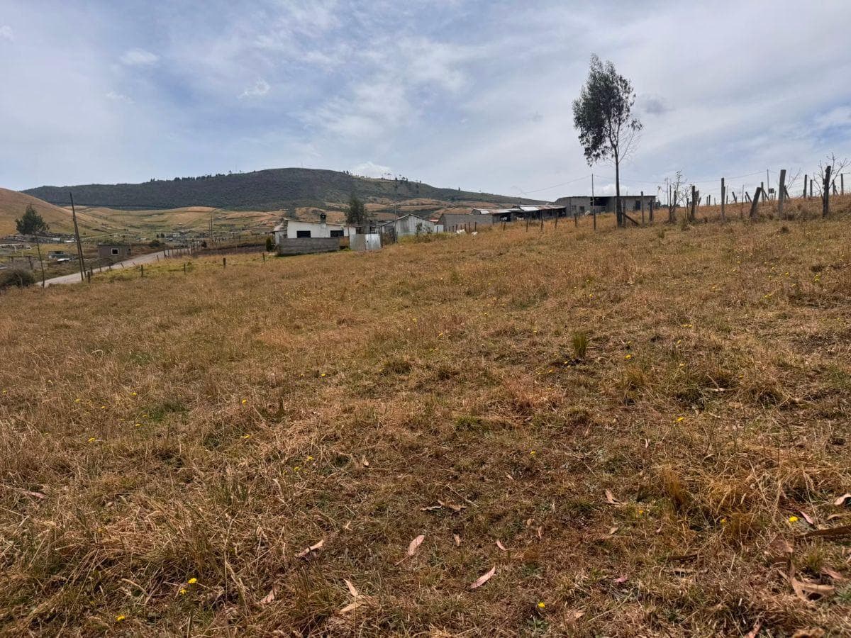 Terreno Esquinero en Venta, Tenerias Norte de Quito — imagen 3