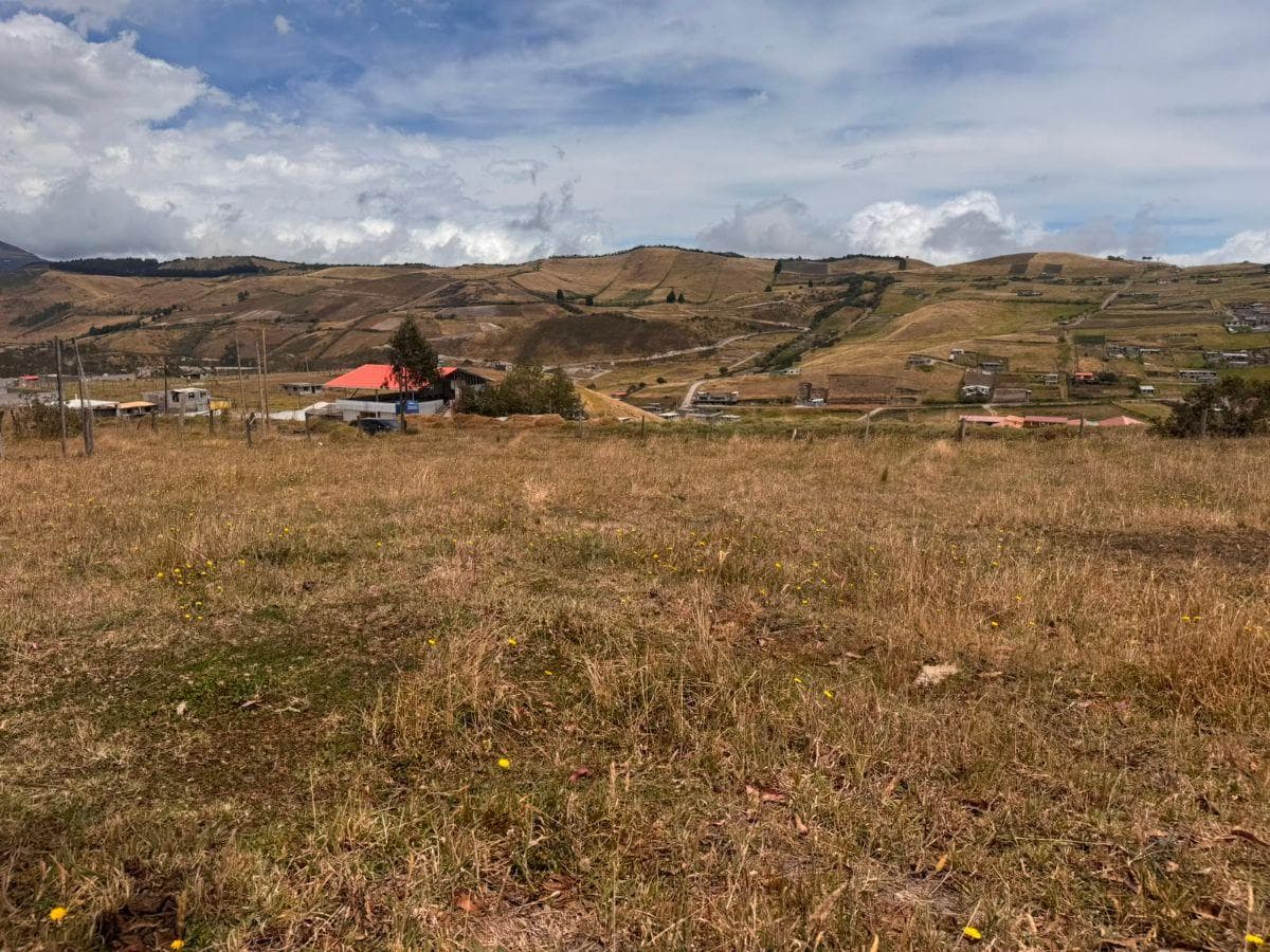Terreno Esquinero en Venta, Tenerias Norte de Quito — imagen 2