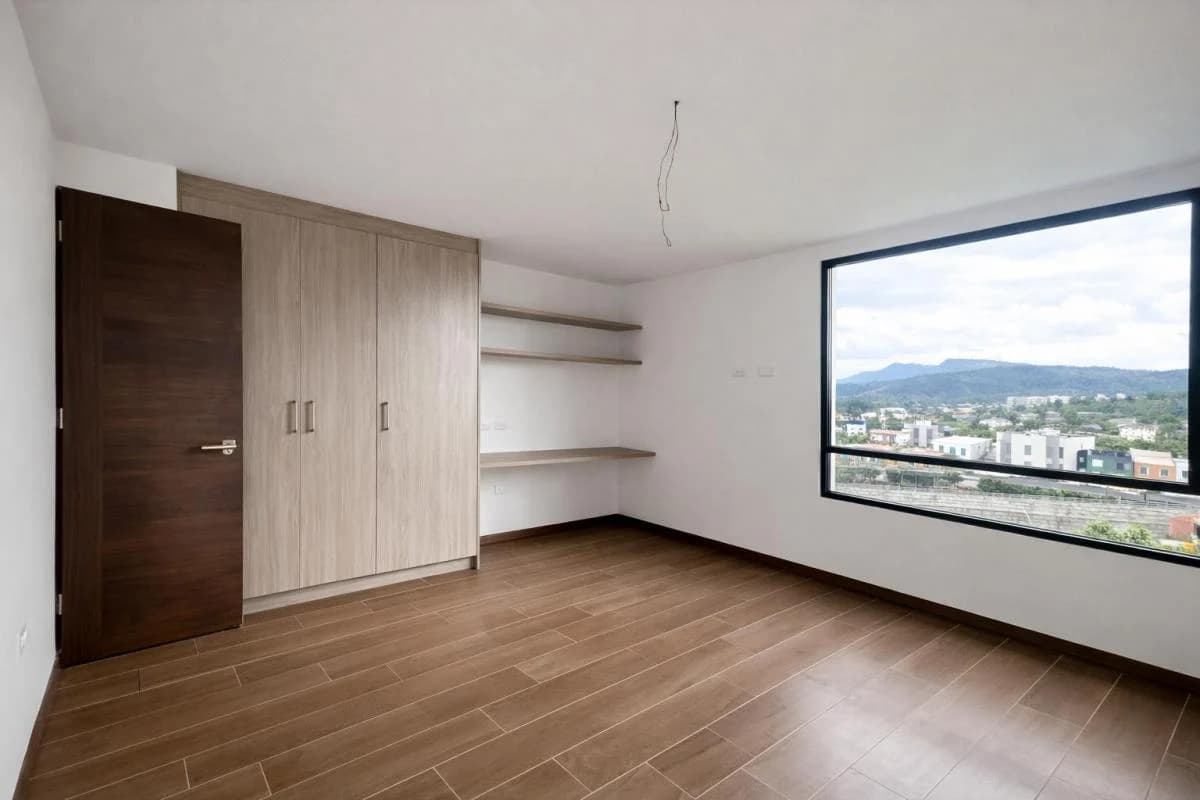 Casa con Jardin y Terraza en Venta en Tumbaco La Viña Alta — imagen 7