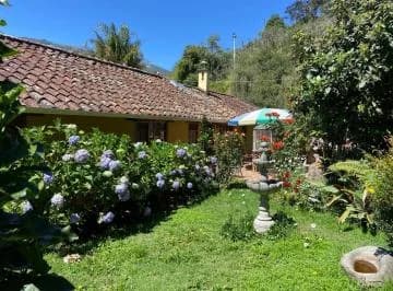Hacienda con 4 Casas,8900 m de Terreno. Paute, Azuay — imagen 2
