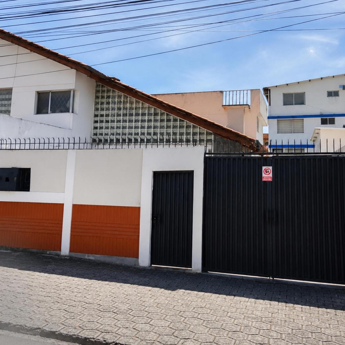 Casa de 494 m² de Terreno con Ideal Plaza Comercial — imagen 1