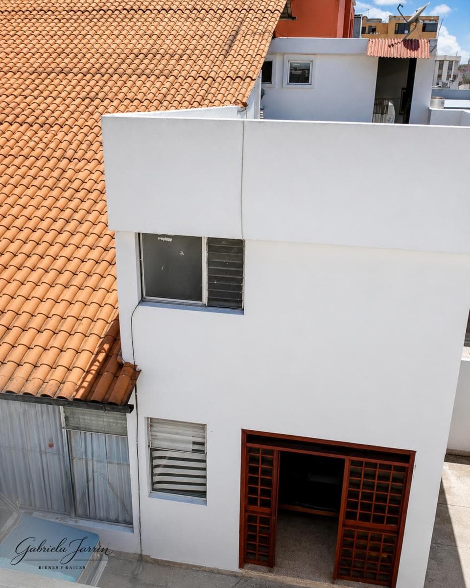 Casa de 494 m² de Terreno con Ideal Plaza Comercial — imagen 2