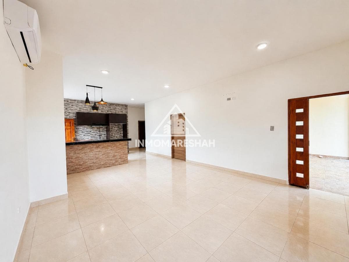 Casa en Venta en Lago Agrio con Amplio Espacio y Moderno Diseño — imagen 7
