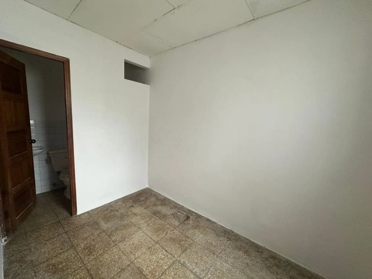 Venta Casa Una Planta Alborada 12 Ava Etapa Area con Seguridad, Guayas — imagen 4