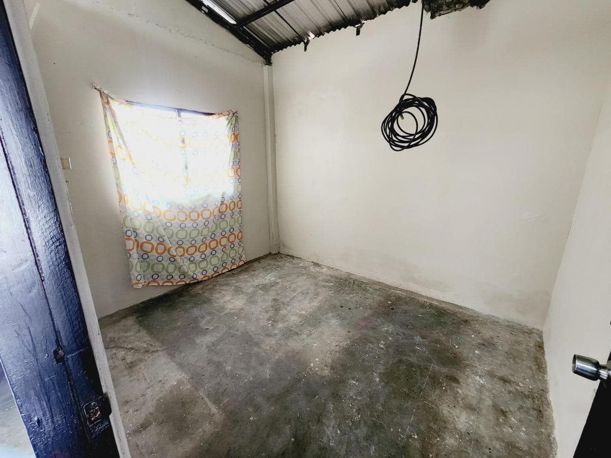 Casa de 2 Dorm. en Venta - Santa Elena - Sector Barrio Spencer — imagen 6