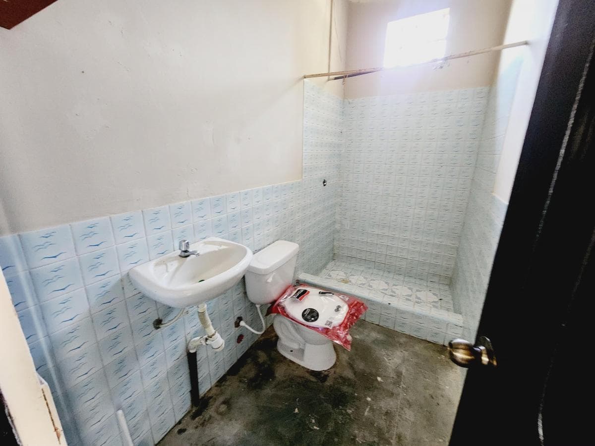 Casa de 2 Dorm. en Venta - Santa Elena - Sector Barrio Spencer — imagen 5