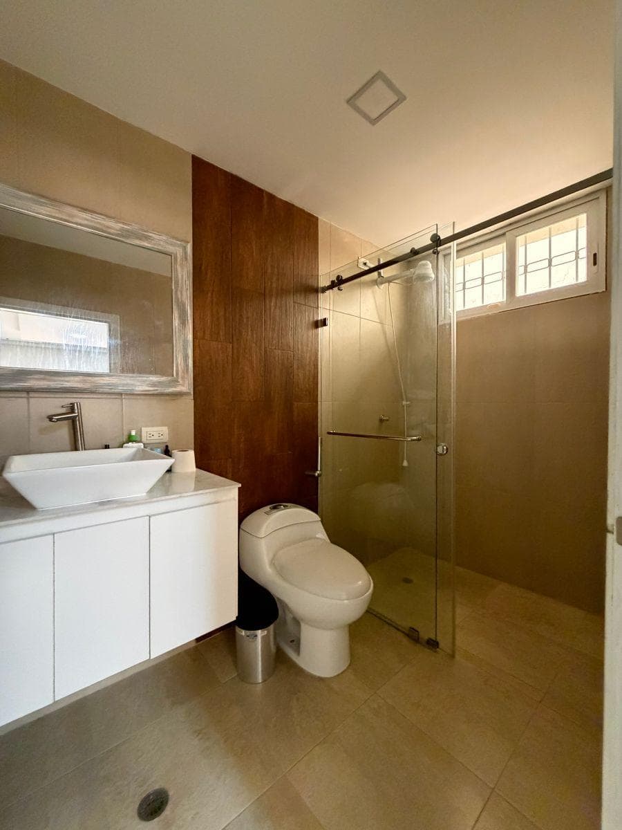 Departamento en Venta Kennedy Vieja 3 Dorm. 130 m² Remodelada Completamente, Guayas — imagen 7