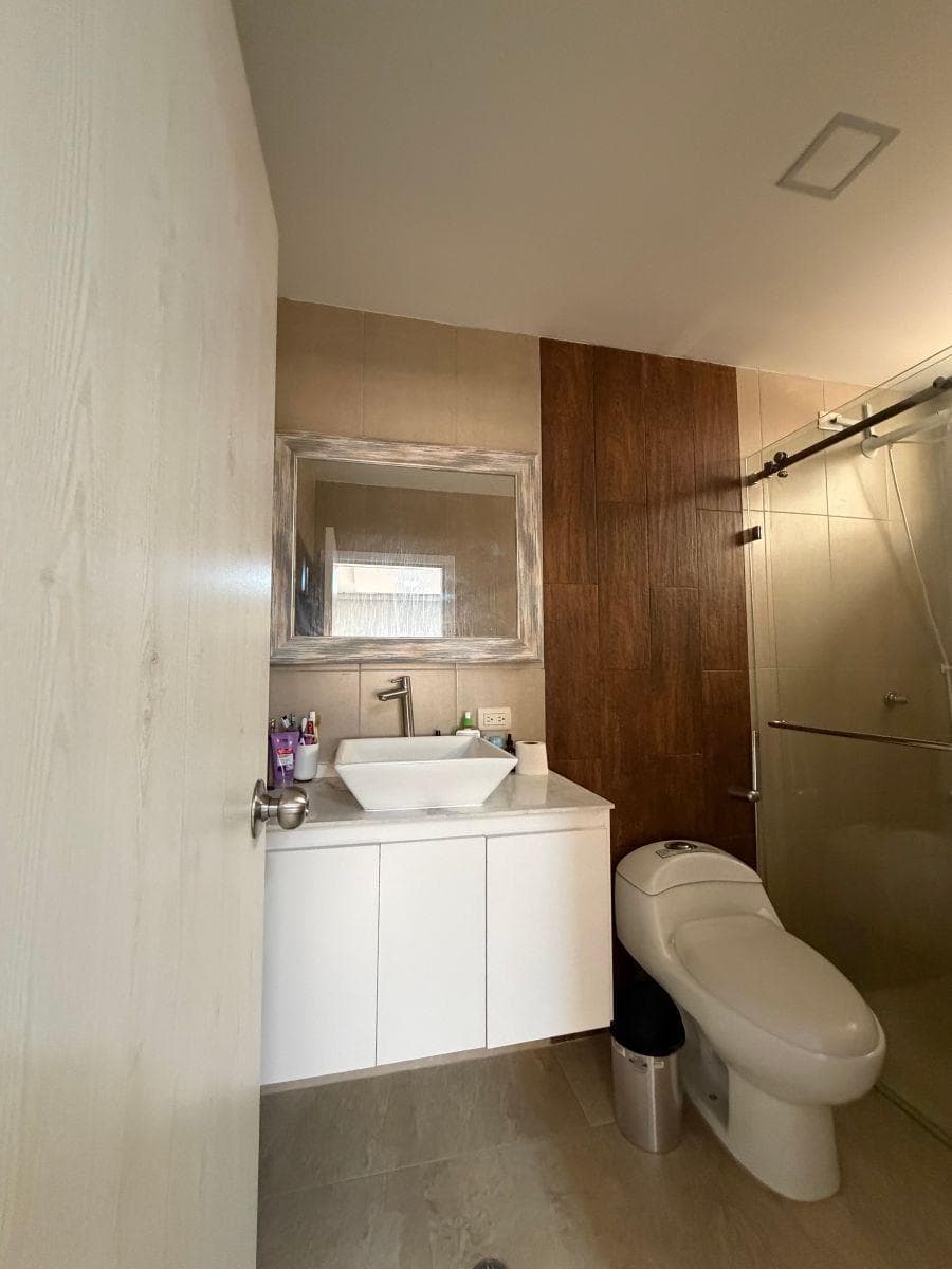 Departamento en Venta Kennedy Vieja 3 Dorm. 130 m² Remodelada Completamente, Guayas — imagen 2