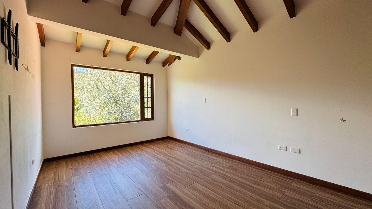 Conjunto El Poblado - Vendo Acogedora Casa en Cumbayá — imagen 2
