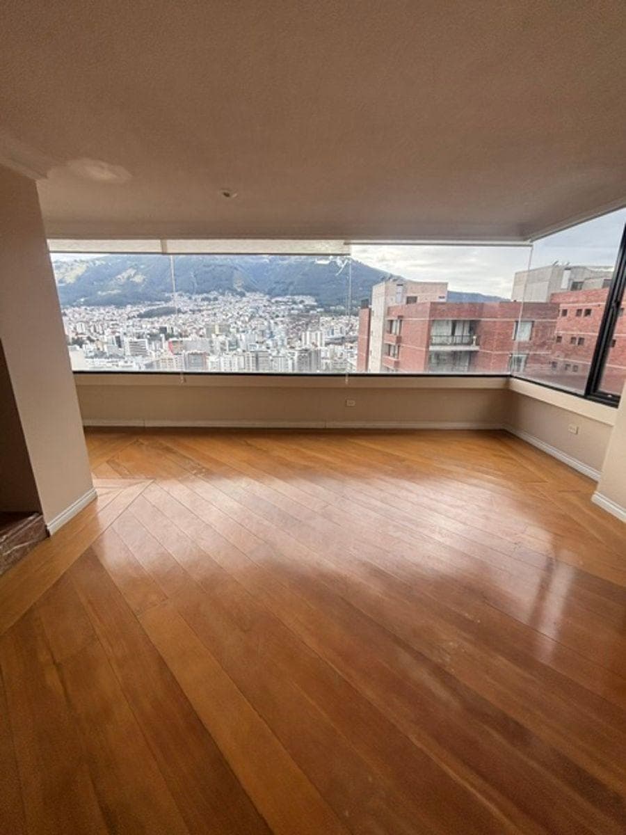 Vendo Departamento de Tres Habitaciones con Vista La Coruña — imagen 9