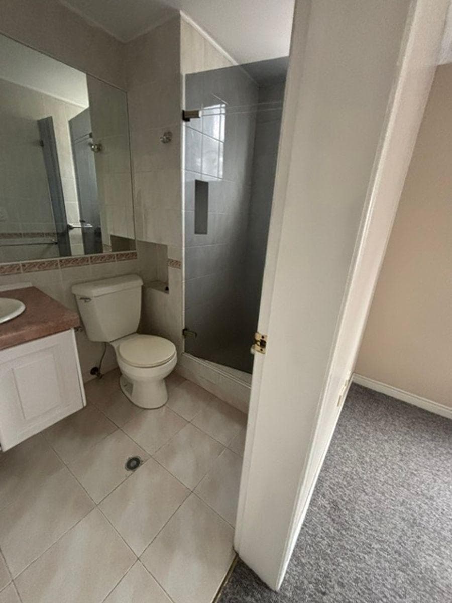 Vendo Departamento de Tres Habitaciones con Vista La Coruña — imagen 2