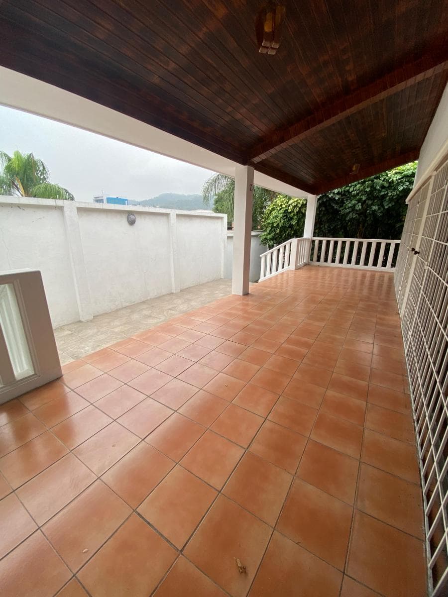 Casa de 495 m² con 3 Dorm. en Venta en Los Olivos, Guayas — imagen 4