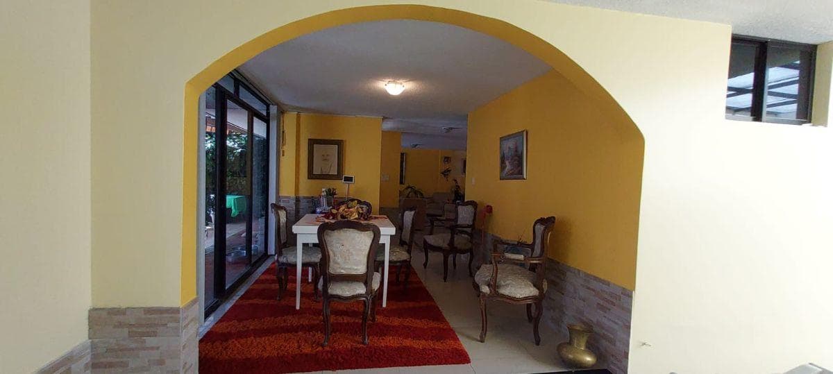 Venta Casa Remodelada Independiente|la Primavera|cumbayá|4 Dorm. — imagen 10