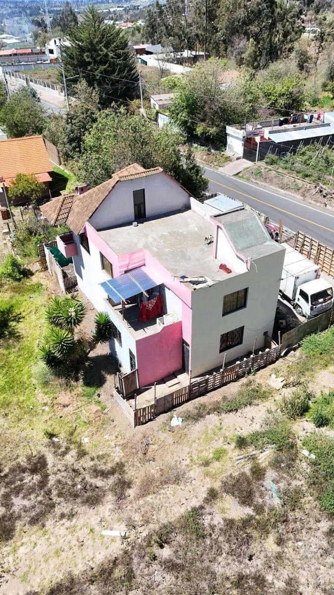 Casa + Terreno Vía Alobamba Montalvo, Tungurahua — imagen 10