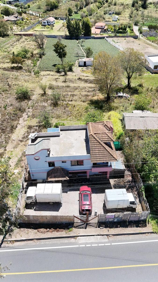 Casa + Terreno Vía Alobamba Montalvo, Tungurahua — imagen 9