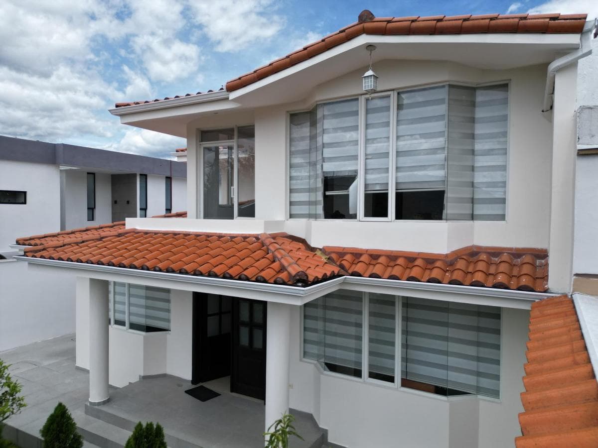Casa Familiar 3 Habitaciones Mas Estudio, Jardín, Seguridad 24/7 y Exclusivas Áreas Comunales — imagen 9
