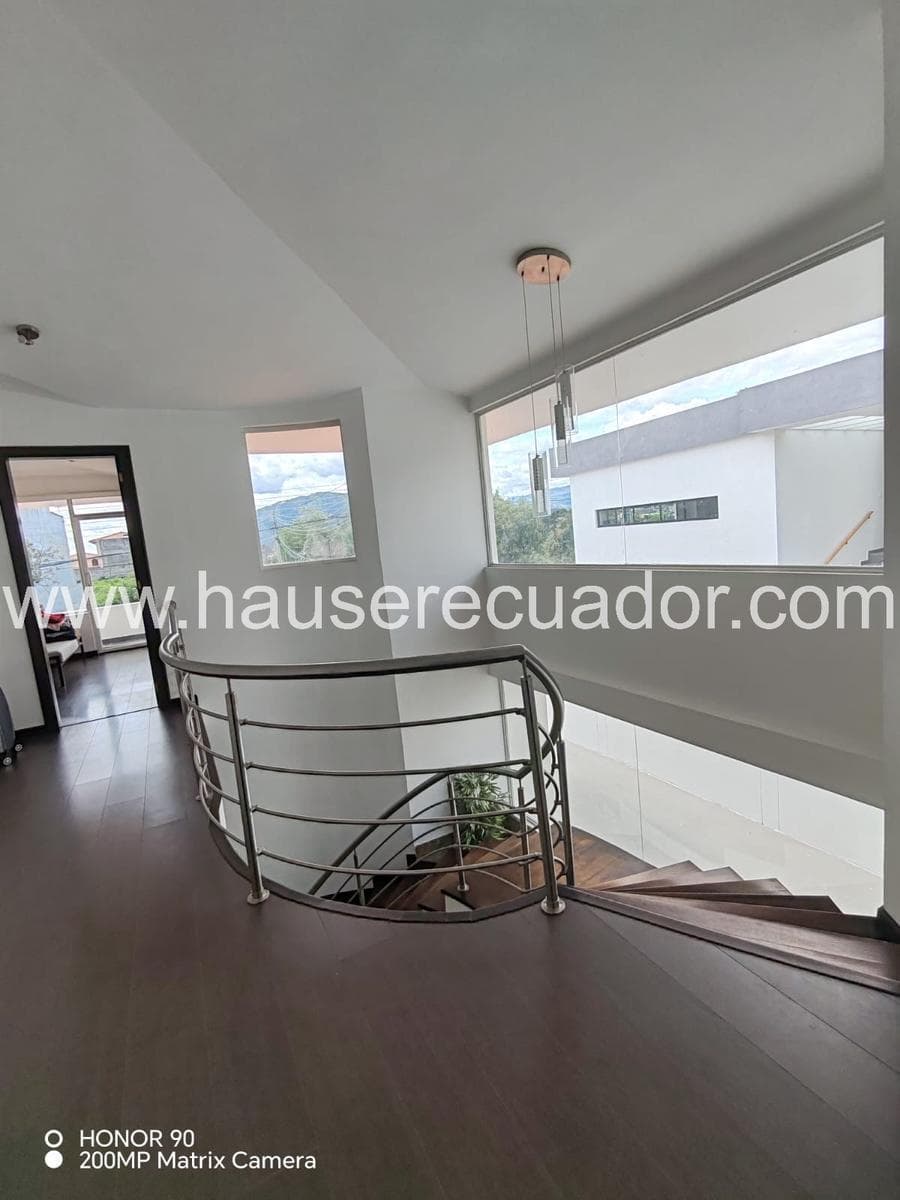 Casa Familiar 3 Habitaciones Mas Estudio, Jardín, Seguridad 24/7 y Exclusivas Áreas Comunales — imagen 3