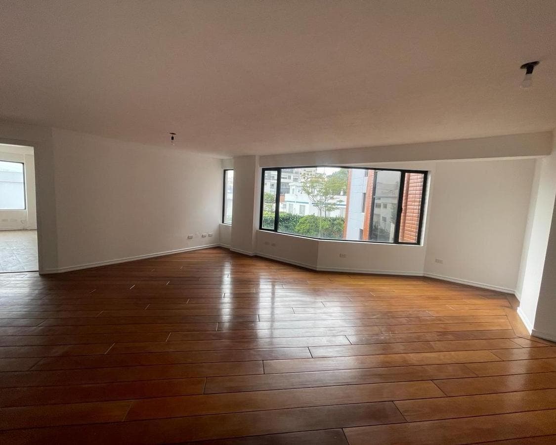 En Venta Amplio Departamento de 323 m², Remodelado / Granda Centeno/ *mm — imagen 8