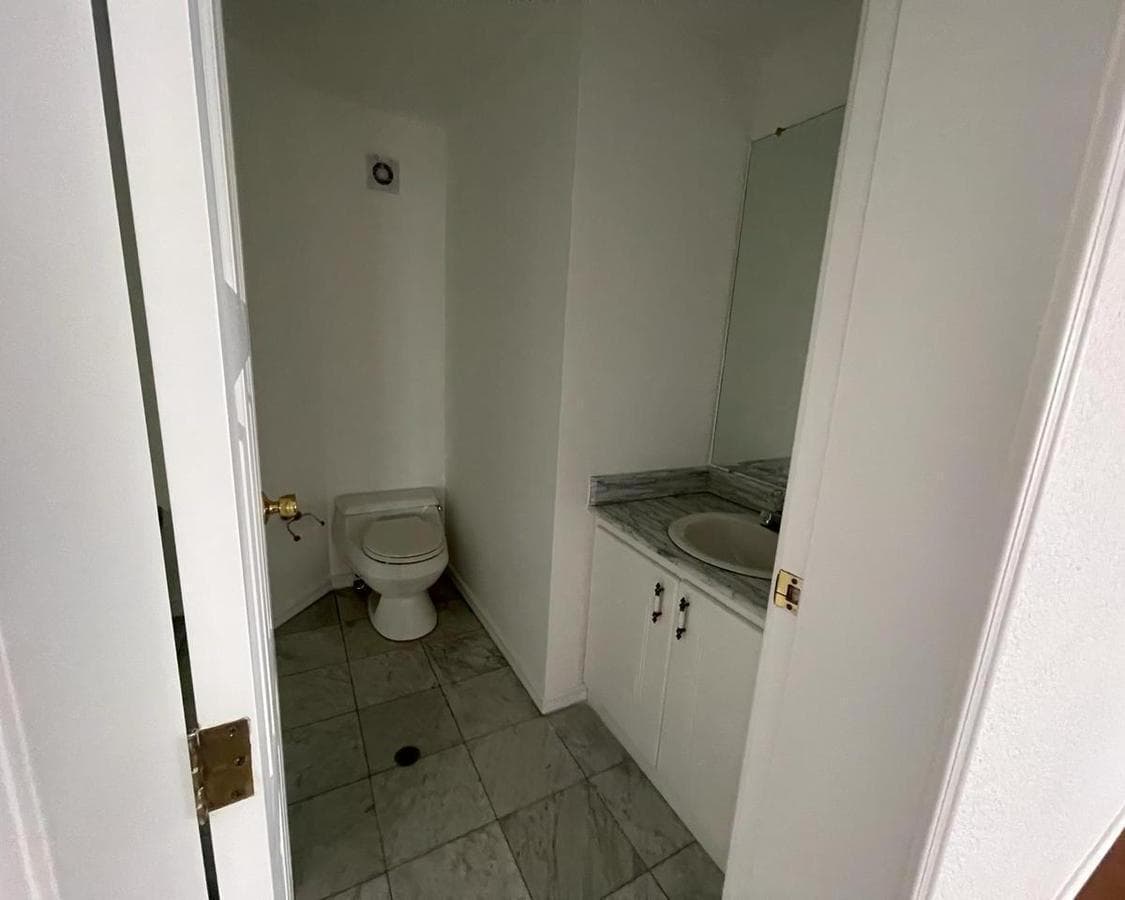 En Venta Amplio Departamento de 323 m², Remodelado / Granda Centeno/ *mm — imagen 3