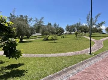Puembo 1.383 m² Terreno Multifamiliar en Venta en Urbanización Ideal Para Proyecto Inmobiliario — imagen 2