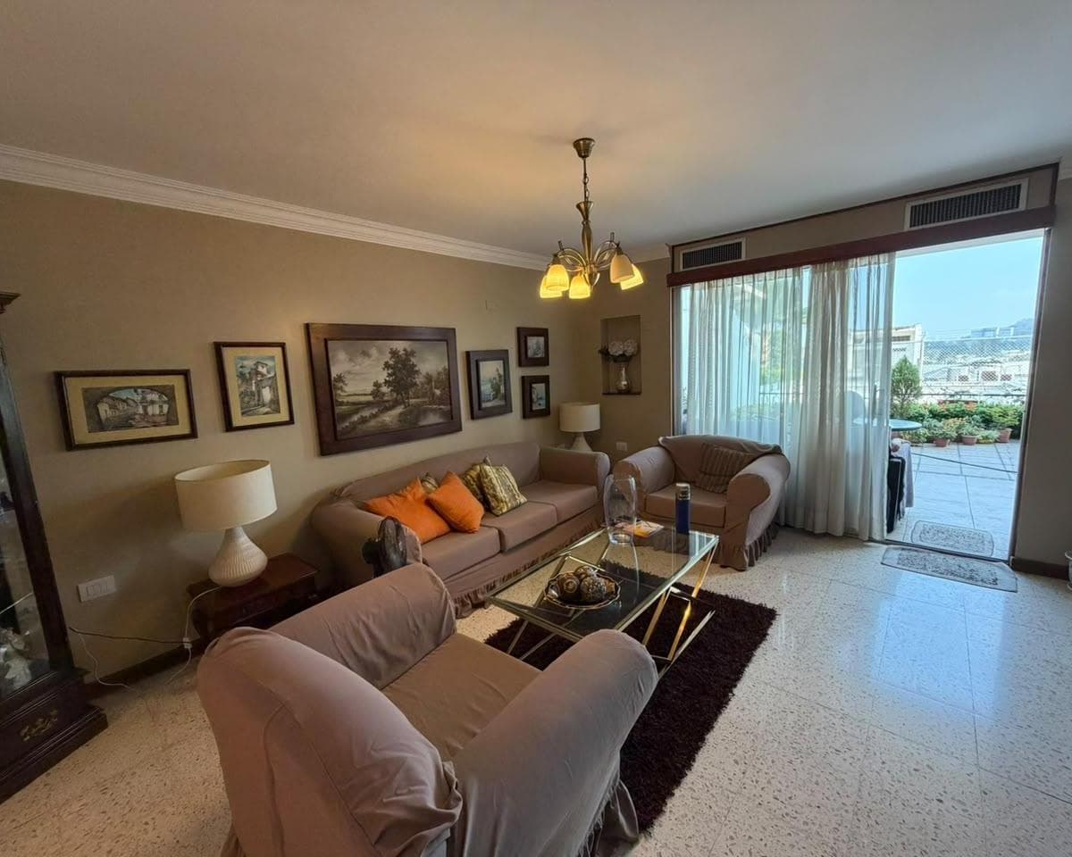 Casa en Venta con Seguridad 24/7 y Vista Panoramica, Lomas de Urdesa, Guayas — imagen 1