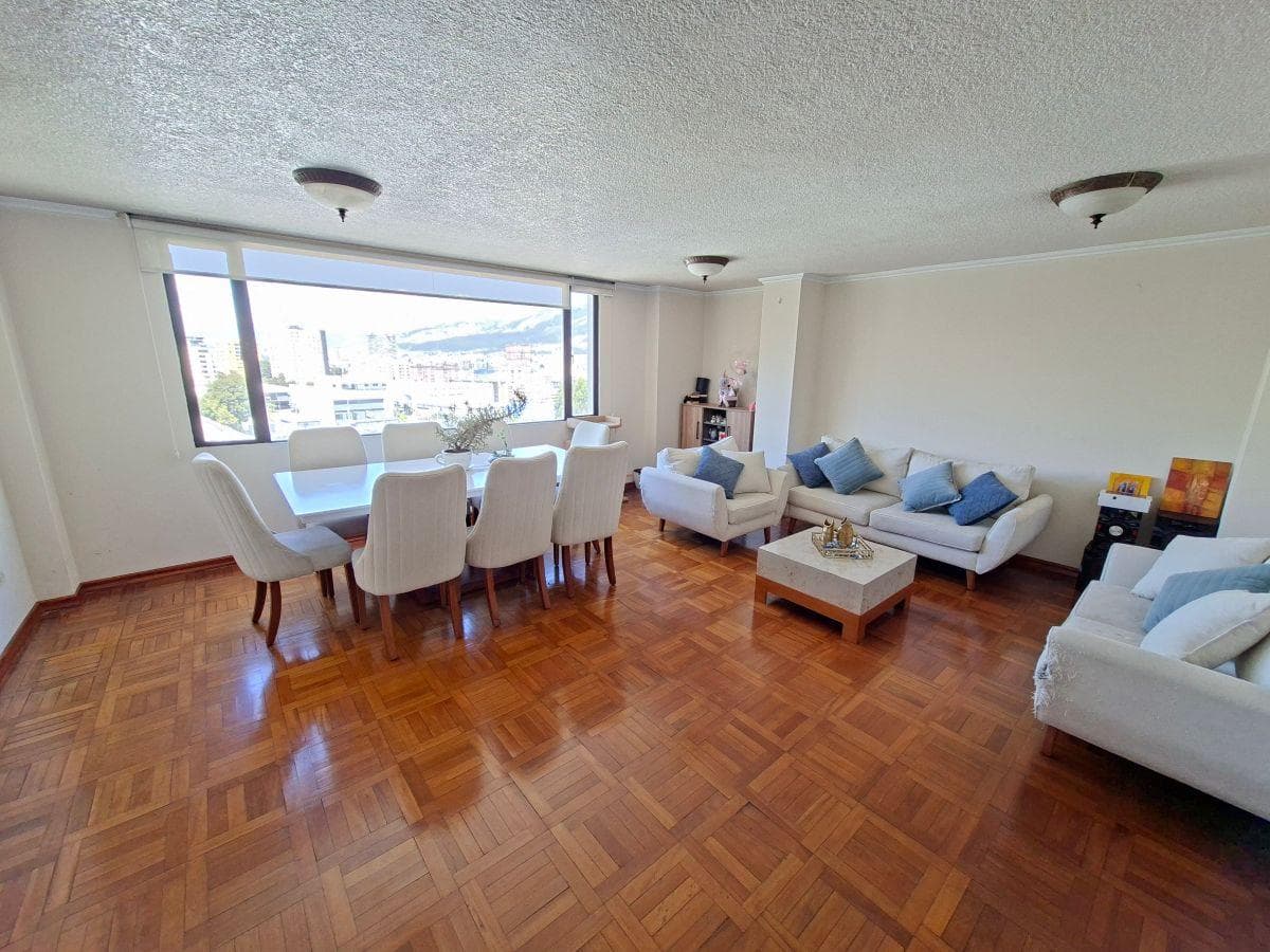 Se Vende Acogedor Departamento de 3 Dorm. en Av Eloy Alfaro (Cerca de Av Granados) — imagen 1
