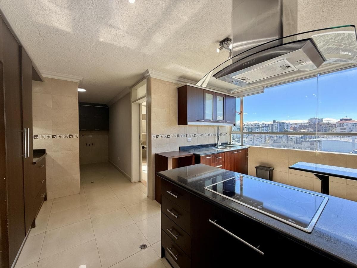 Departamento en Venta | 3 Dorm., 162 m², 2 Parqueaderos Cubiertos - Sector Monteserrín - Quito — imagen 5