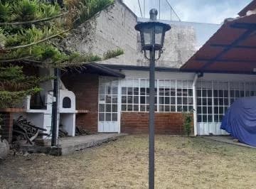 Vendo Hermosa Casa con Terreno, Sector Embajada Americana, Conjunto Farsalia. Provincia de Pichincha — imagen 4