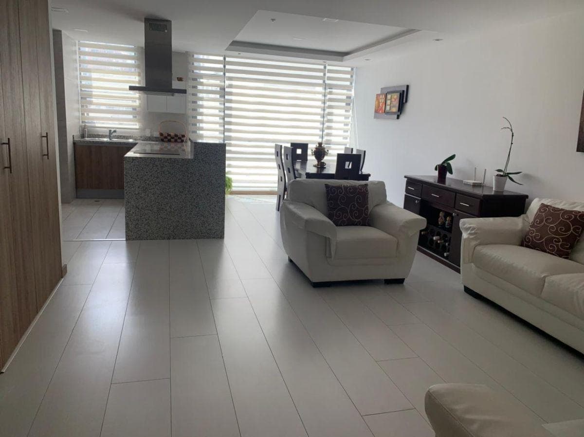 Vendo Departamento con Terraza Sector de El Batan — imagen 5
