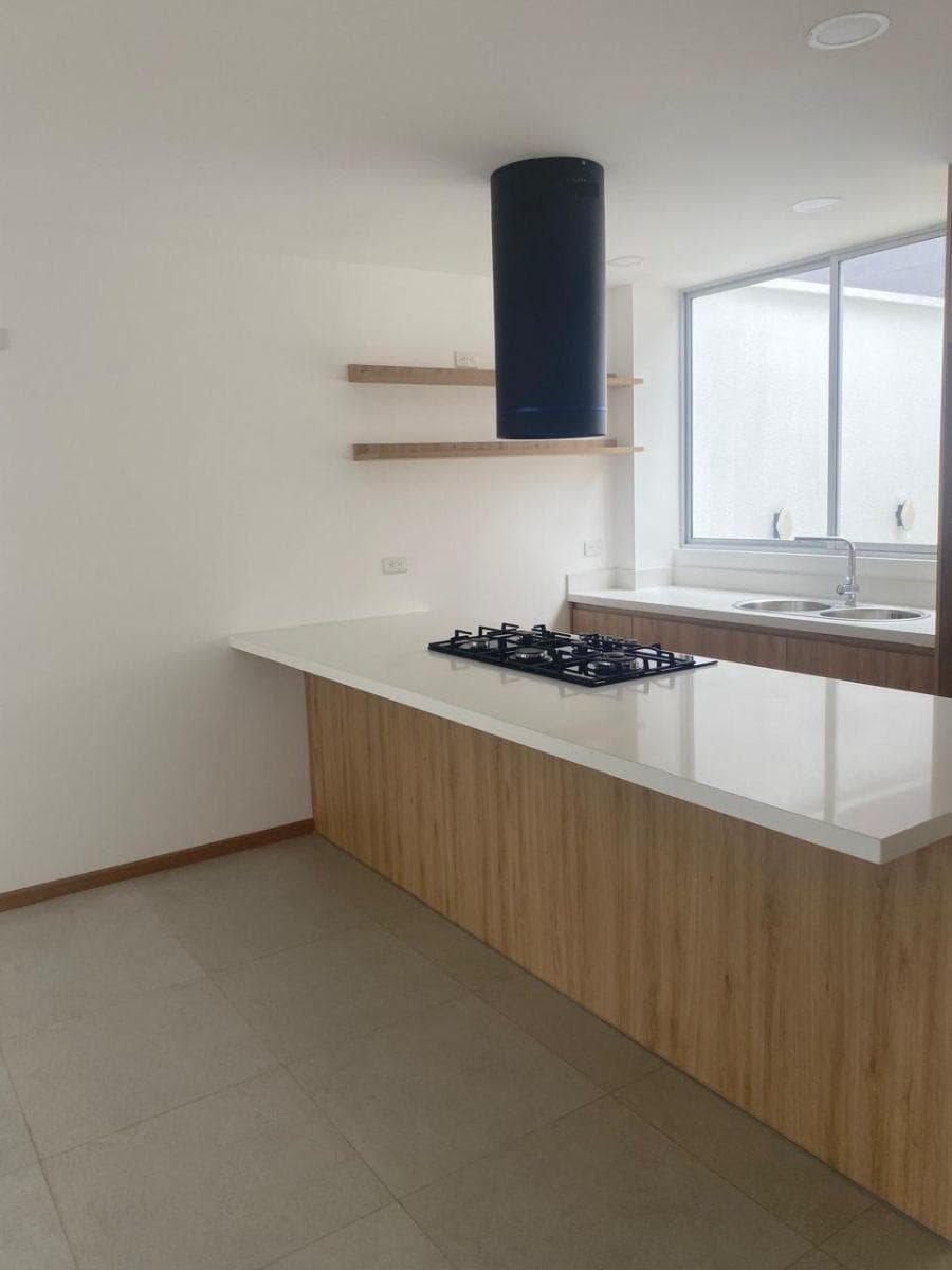 Vivieda 3 Dorm. Apta a Crédito Vip, Azuay — imagen 7
