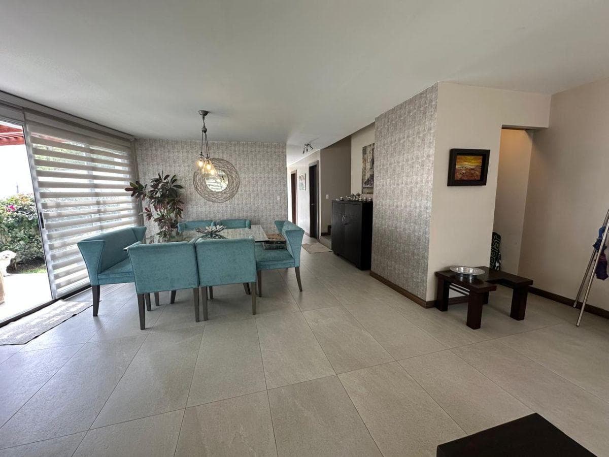 Dúplex de Lujo en Cumbayá Sector Usfq con Jardín Privado y Amenidades Tipo Club — imagen 8