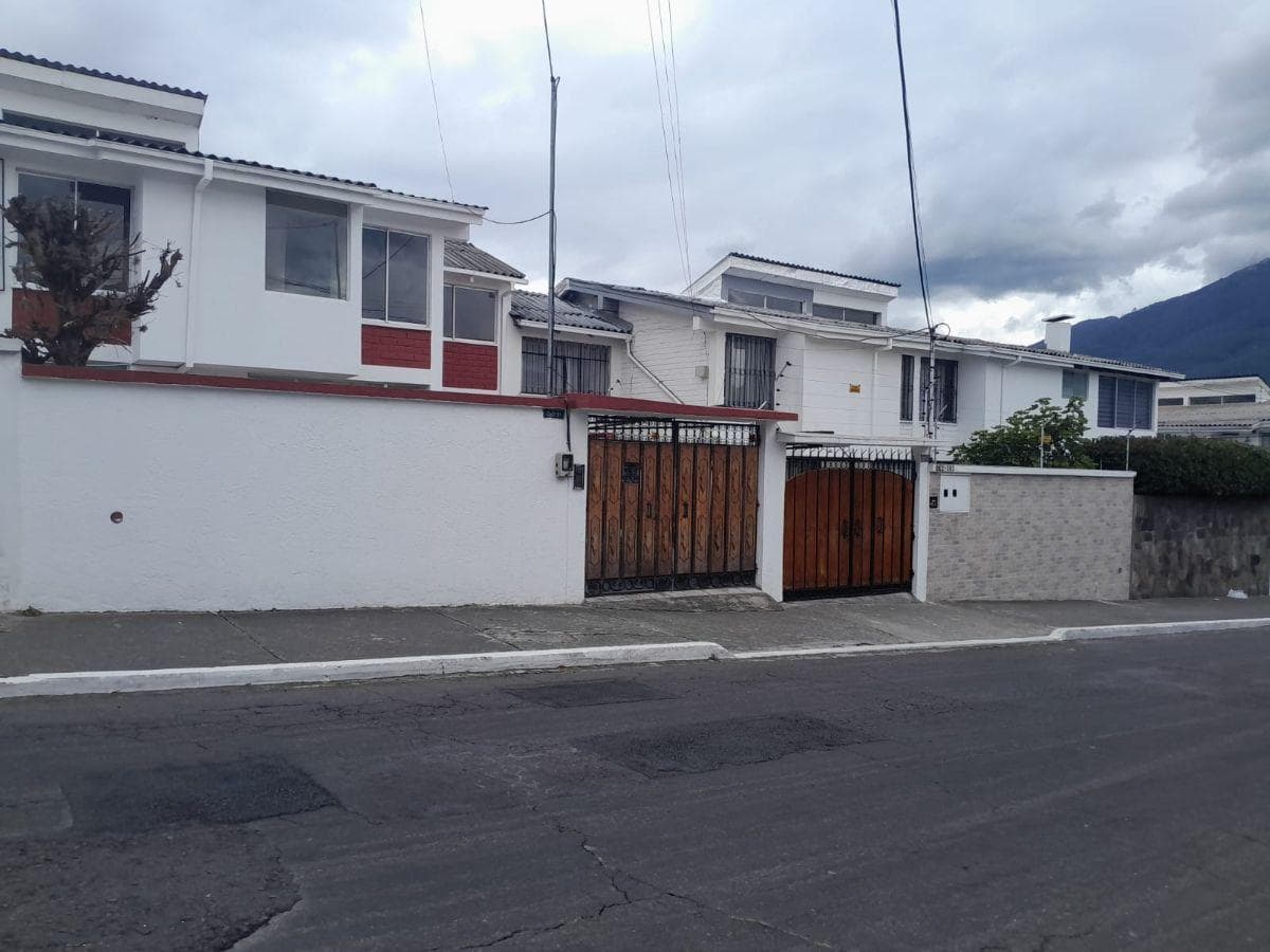 Vendo Casa Conjunto con Ventajas de Independiente, Sector Estrategico, La Baker Parque Bicentenario — imagen 6