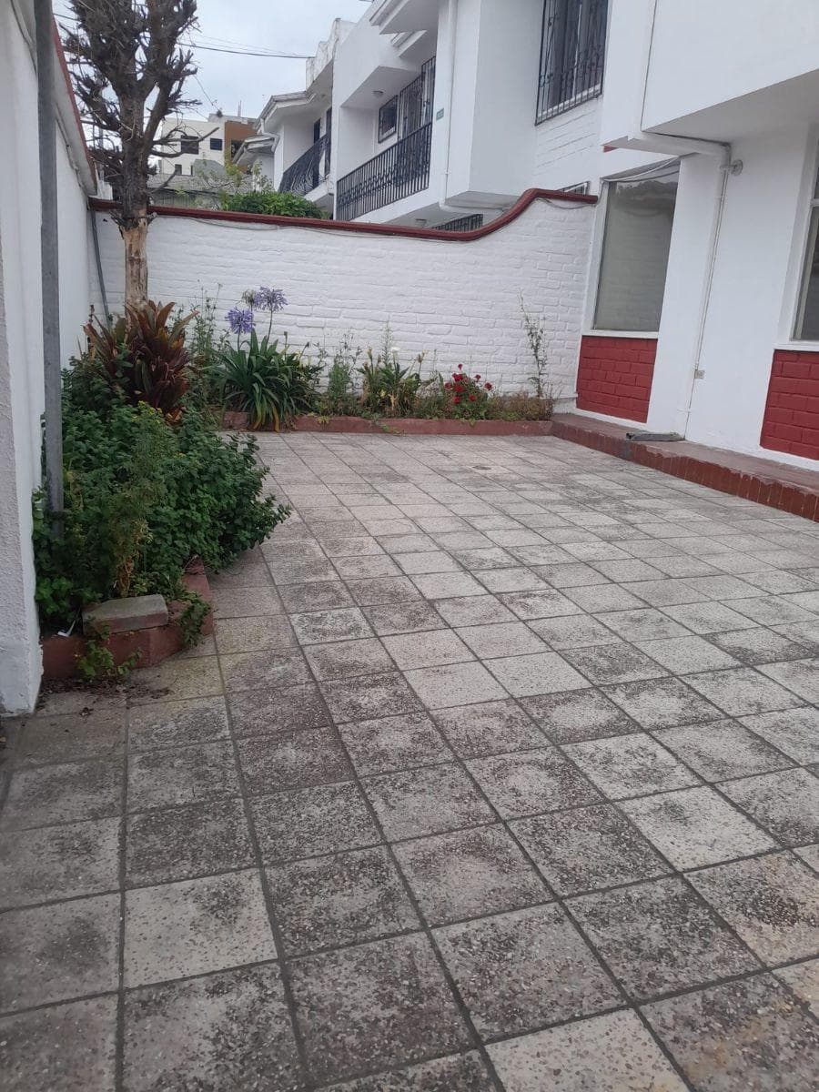 Vendo Casa Conjunto con Ventajas de Independiente, Sector Estrategico, La Baker Parque Bicentenario — imagen 2