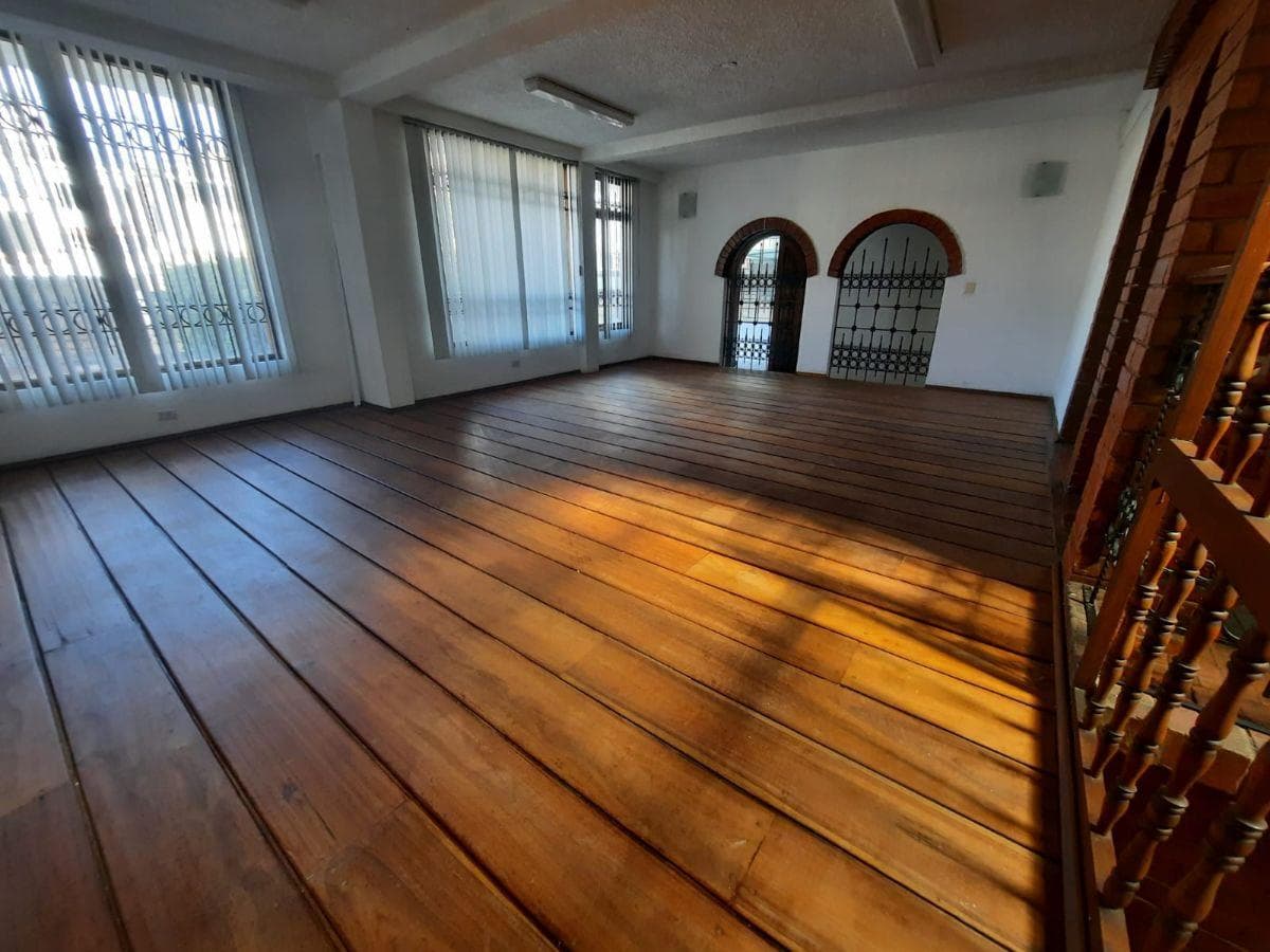 De Venta Casa en El Batan Sector Quicentro — imagen 1