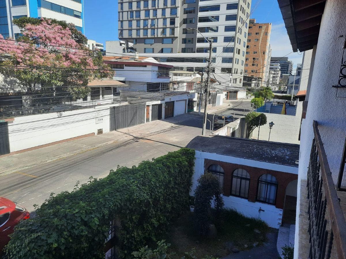 De Venta Casa en El Batan Sector Quicentro — imagen 8