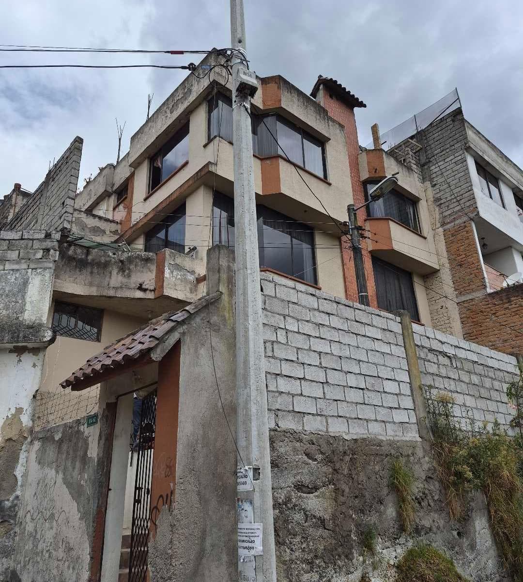 Venta Propiedad con Duplex y Suite, Monjas, Centro Oriente Quito — imagen 1