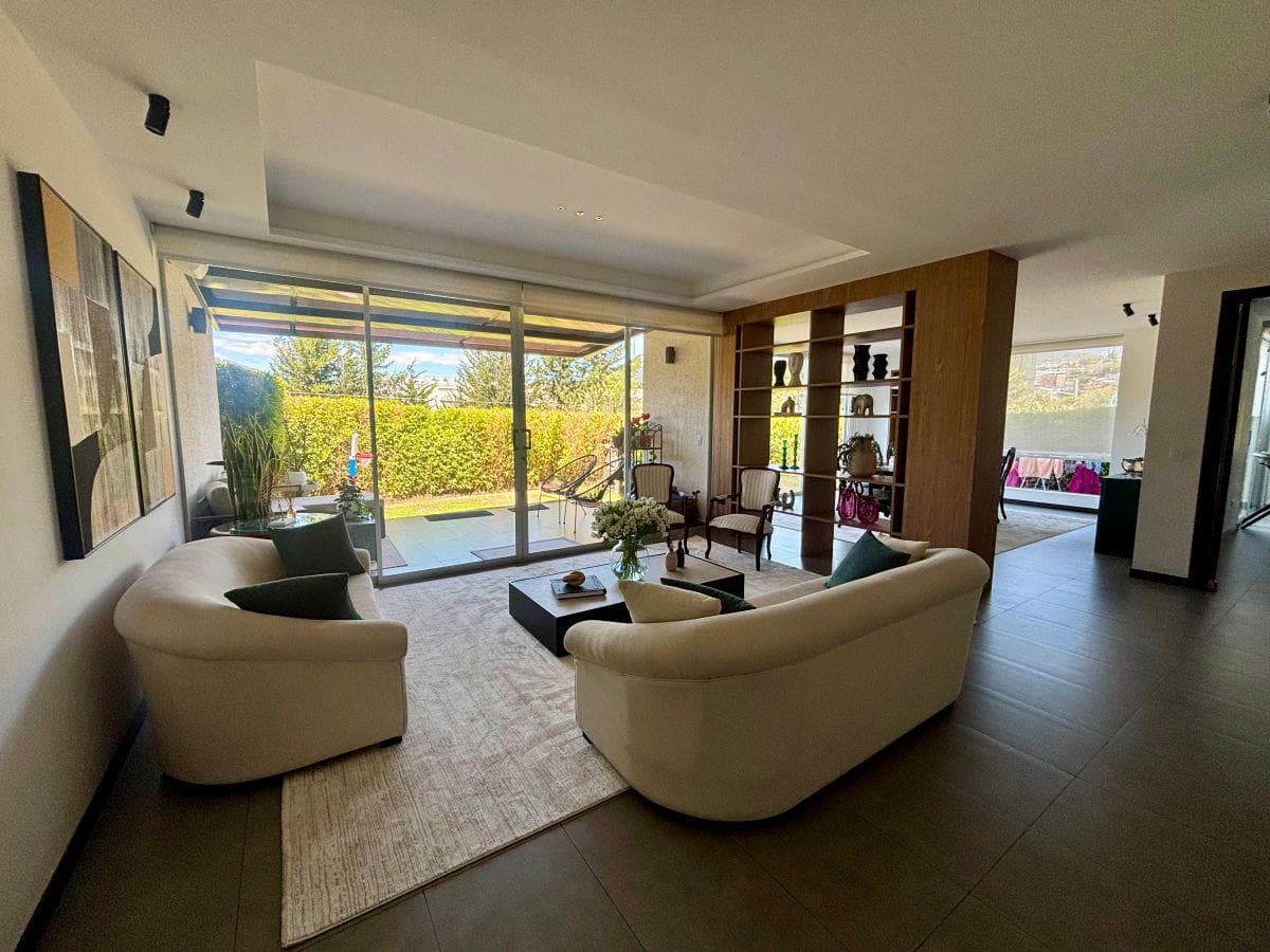 Hermoso Departamento Venta Cumbayá — imagen 9